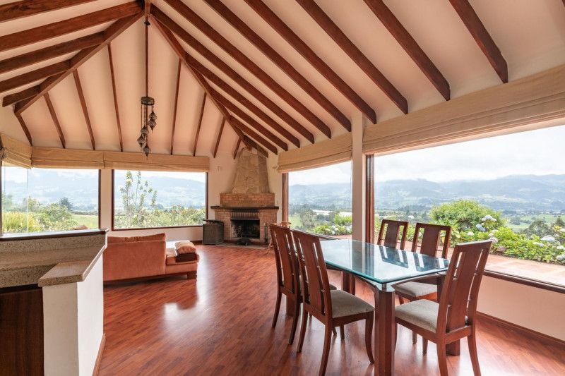 Casa Campestre en venta Cundinamarca Subachoque Subachoque 350 m2 Habitaciones 5 Baños 5 Garajes 6 Precio $2800000000