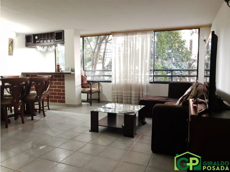 Apartamento en arriendo Antioquia Medellín Bombona No1 120 m2 Habitaciones 3 Baños 2 Garajes 0 Precio $2200000