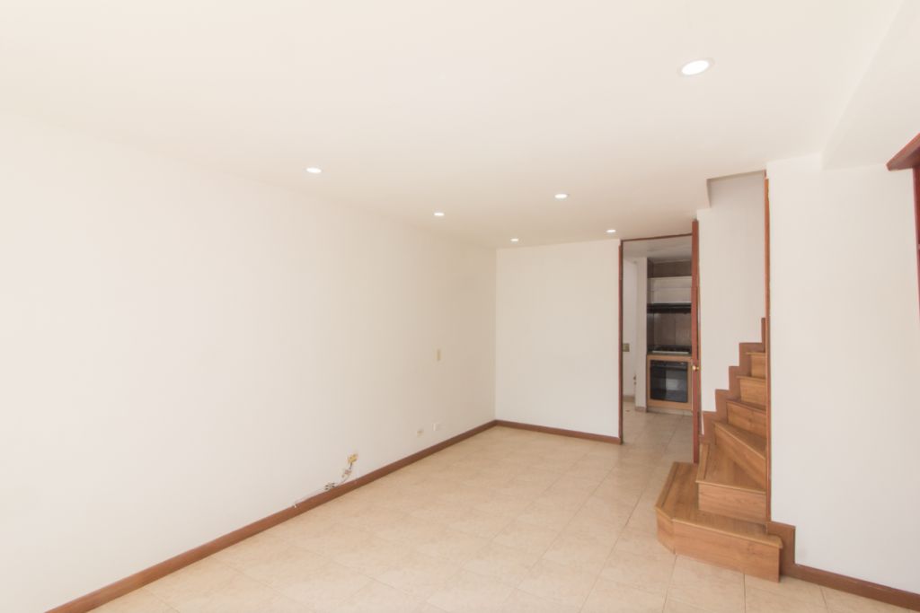 Casa en venta Cundinamarca Bogotá San Jorge 75 m2 Habitaciones 4 Baños 3 Garajes 1 Precio $430000000