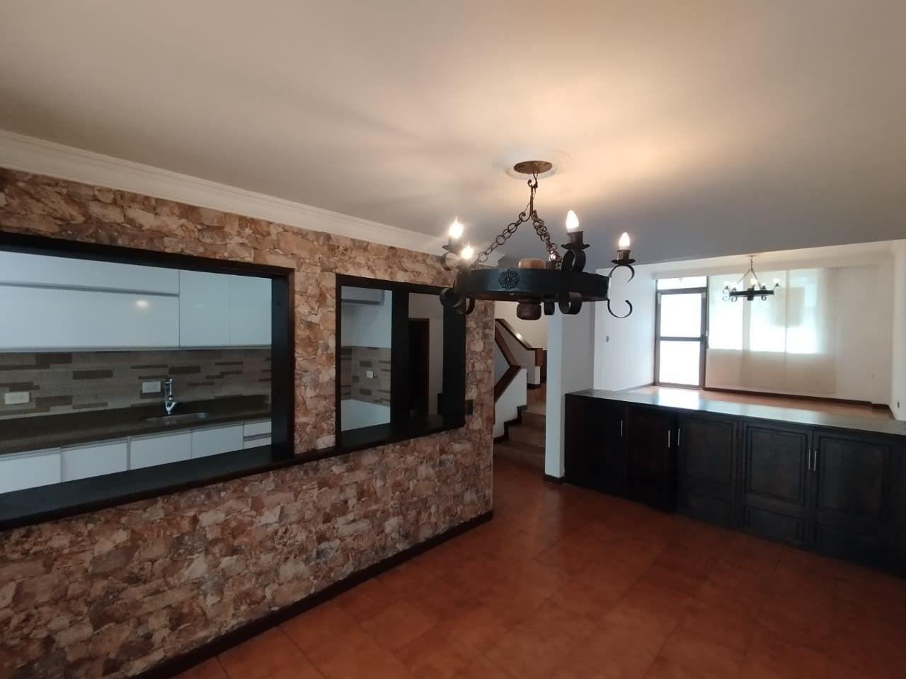 Casa en venta Risaralda Pereira La Elvira 150 m2 Habitaciones 3 Baños 4 Garajes 2 Precio $745000000