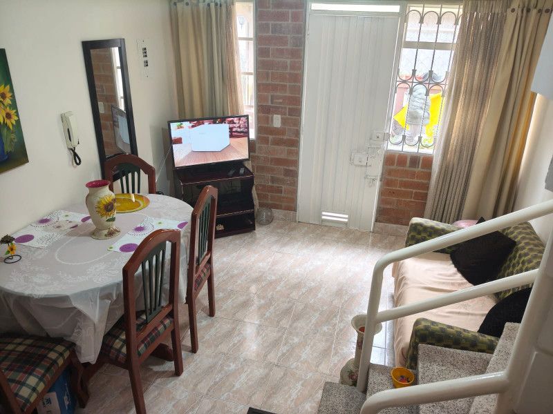 Casa en venta Cundinamarca Bogotá Cr Cedro Suba Et Iv 37 m2 Habitaciones 2 Baños 1 Garajes 0 Precio $198000000