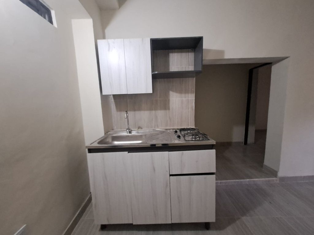 Local en arriendo Antioquia Envigado Los Naranjos 60 m2 Habitaciones 0 Baños 1 Garajes 0 Precio $1500000