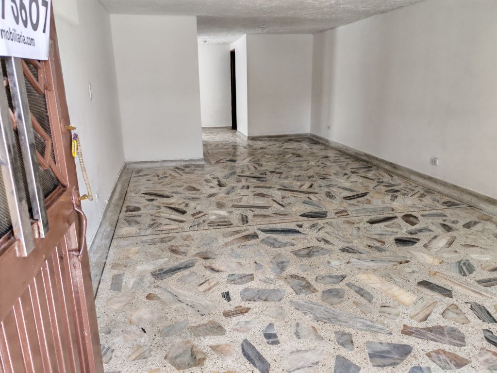 Casa en arriendo Valle Del Cauca Cali Urbanización La Merced 65 m2 Habitaciones 3 Baños 2 Garajes 0 Precio $1200000