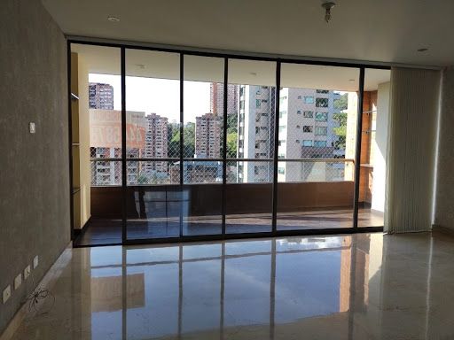 Apartamento en arriendo Antioquia Medellín La Linde 172 m2 Habitaciones 3 Baños 4 Garajes 3 Precio $11200000