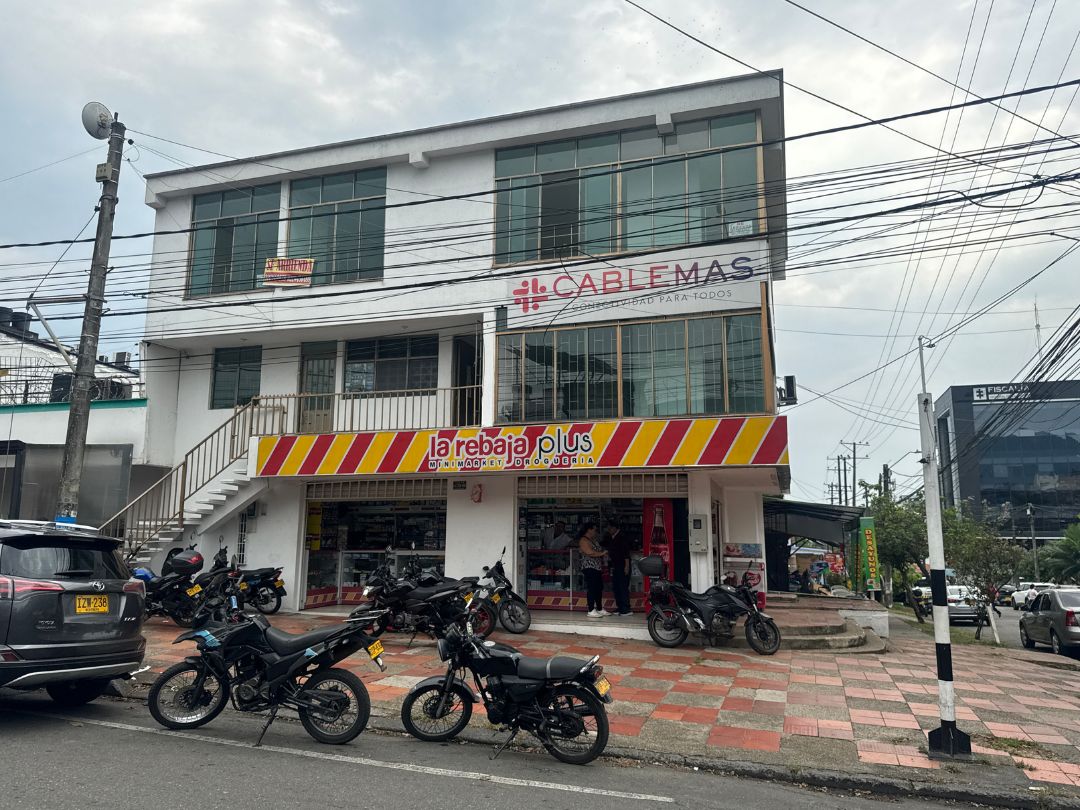 Local en venta Meta Villavicencio Barzal Bajo Sur 389 m2 Habitaciones 0 Baños 5 Garajes 0 Precio $1350000000