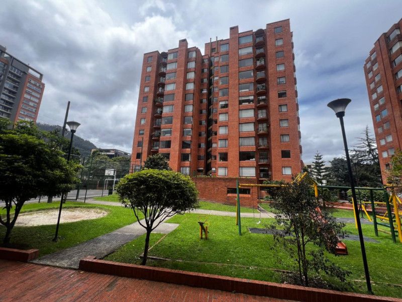 Apartamento en arriendo Cundinamarca Bogotá Foledo 140 m2 Habitaciones 3 Baños 3 Garajes 2 Precio $7500000