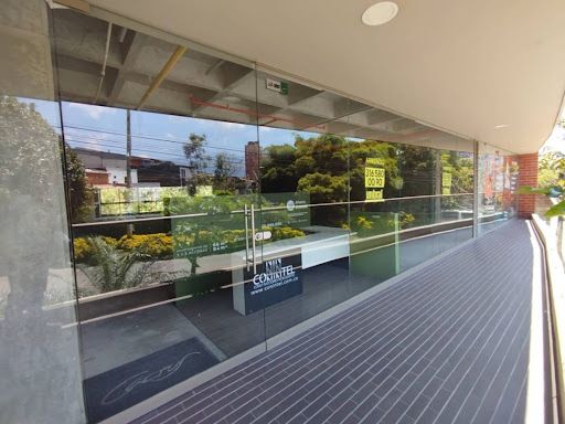 Local en venta Antioquia Itagüí Ditaires 262 m2 Habitaciones 0 Baños 1 Garajes 5 Precio $990000000