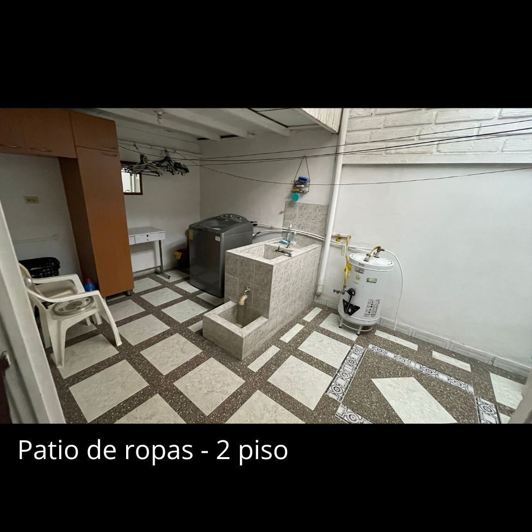 Casa en arriendo Antioquia Medellín Urbanizacion Los Laureles 200 m2 Habitaciones 4 Baños 3 Garajes 2 Precio $10500000