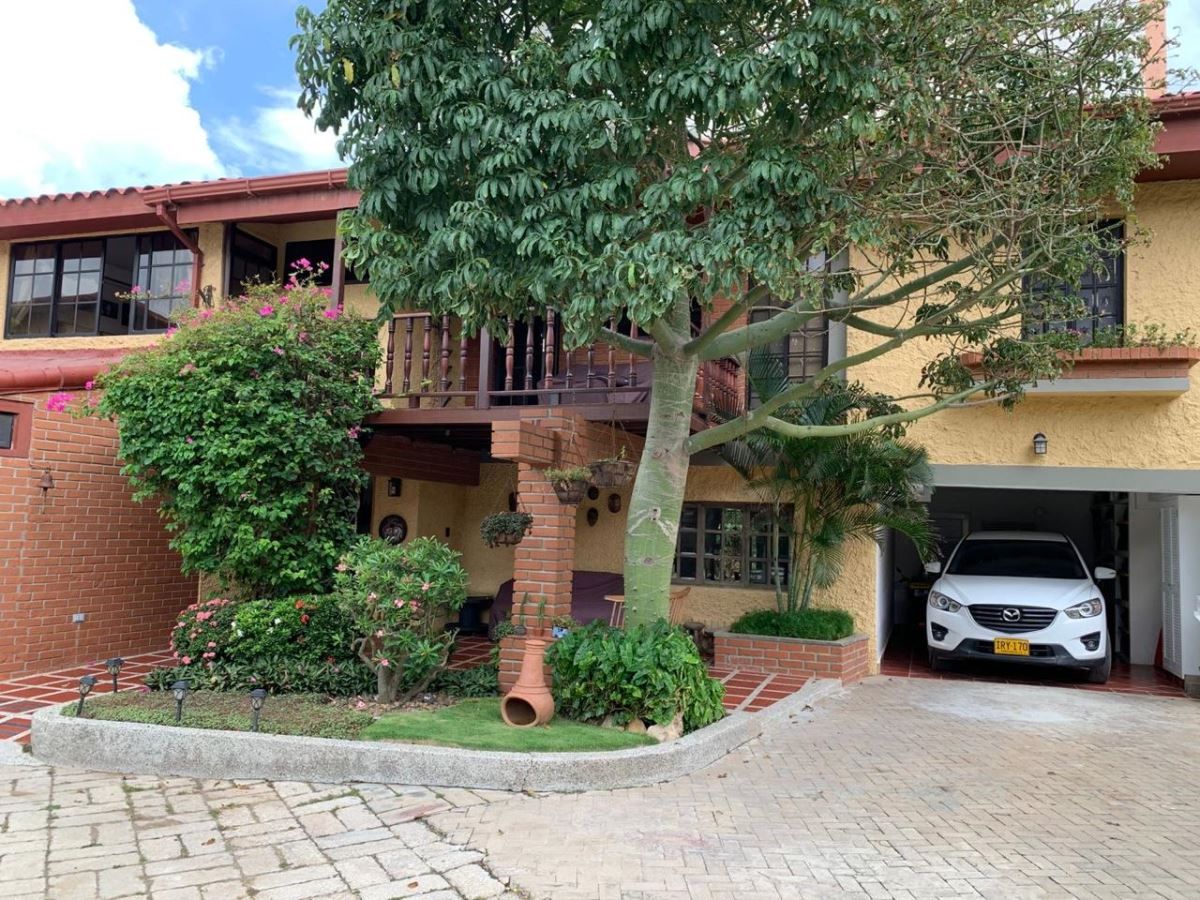 Casa en venta Atlántico Barranquilla Cr Villa Campestre 392 m2 Habitaciones 3 Baños 4 Garajes 2 Precio $1700000000