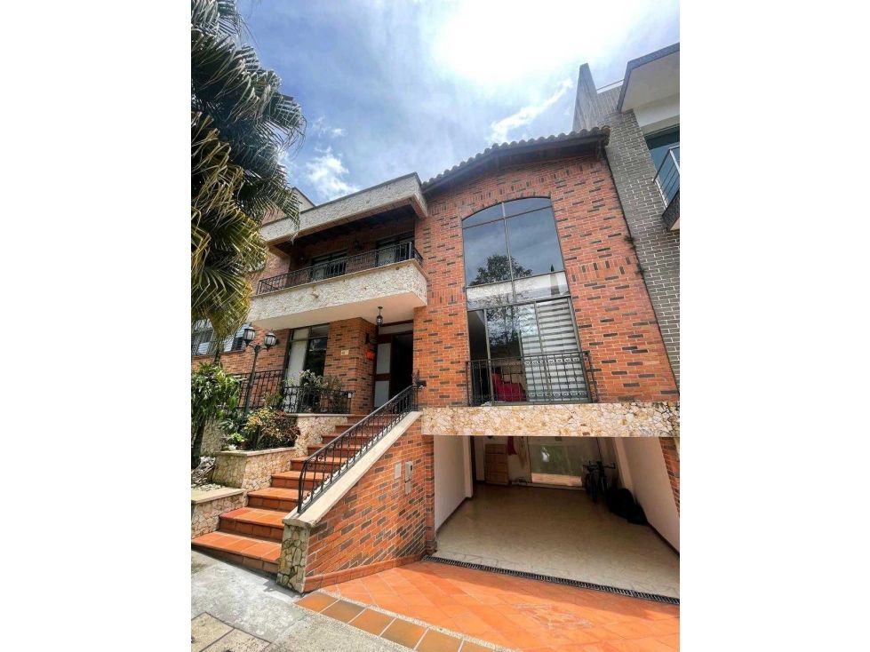 Casa en arriendo Antioquia Sabaneta Vegas De San José 380 m2 Habitaciones 5 Baños 4 Garajes 2 Precio $6700000