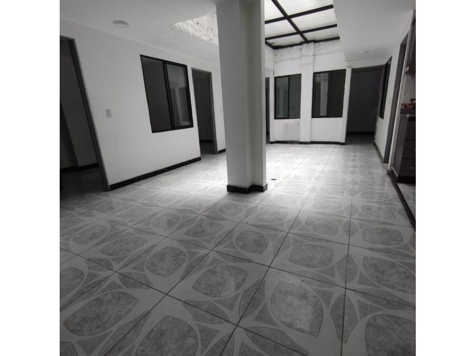 Apartaestudio en arriendo Antioquia Itagüí Santa Maria Et Ii 100 m2 Habitaciones 5 Baños 3 Garajes 0 Precio $2500000