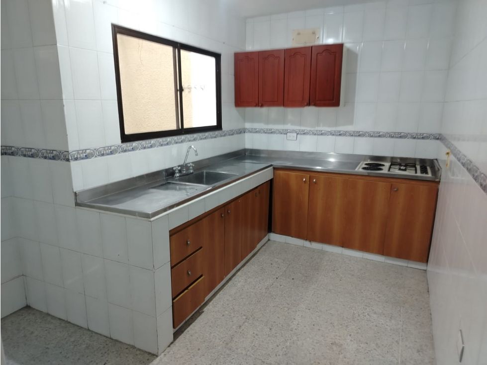 Casa en arriendo Antioquia Envigado Zona Centro 120 m2 Habitaciones 4 Baños 2 Garajes 1 Precio $3400000