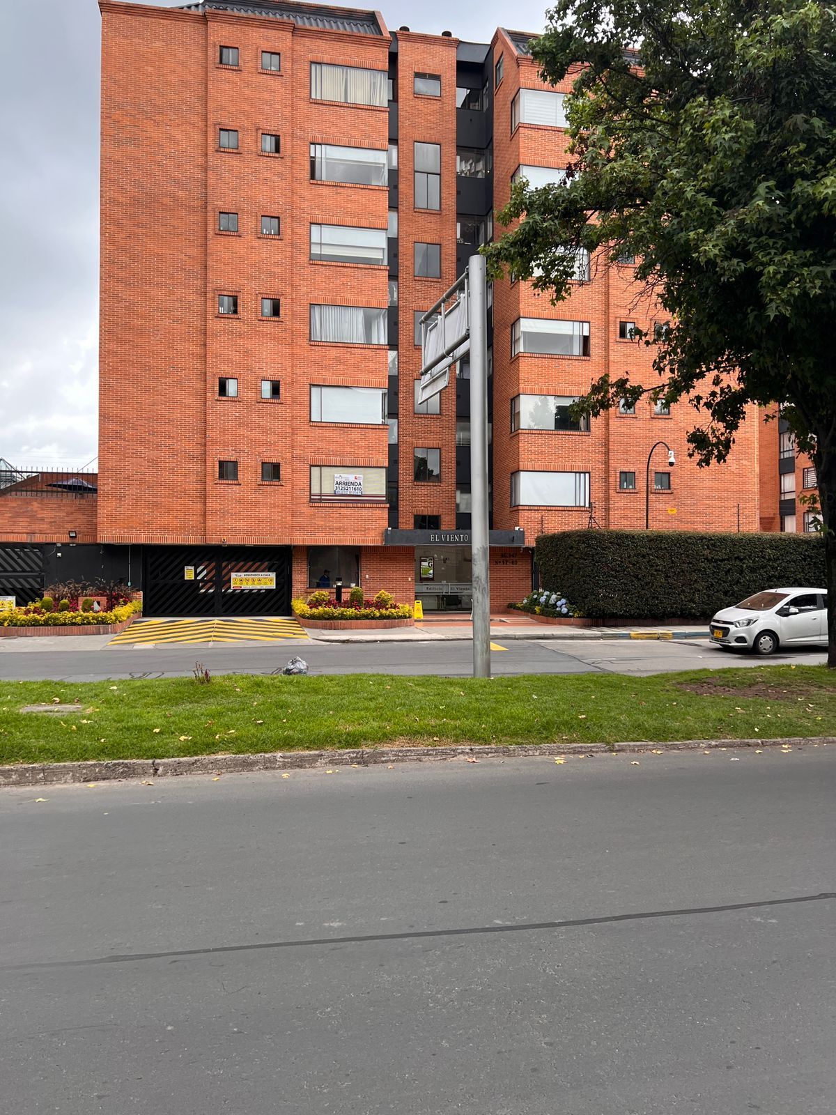 Apartamento en arriendo Cundinamarca Bogotá Margaritas I Sector 70 m2 Habitaciones 3 Baños 2 Garajes 2 Precio $3482000
