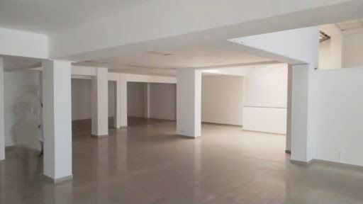 Local en arriendo Cundinamarca Bogotá San Patricio 410 m2 Habitaciones 0 Baños 3 Garajes 2 Precio $18000000