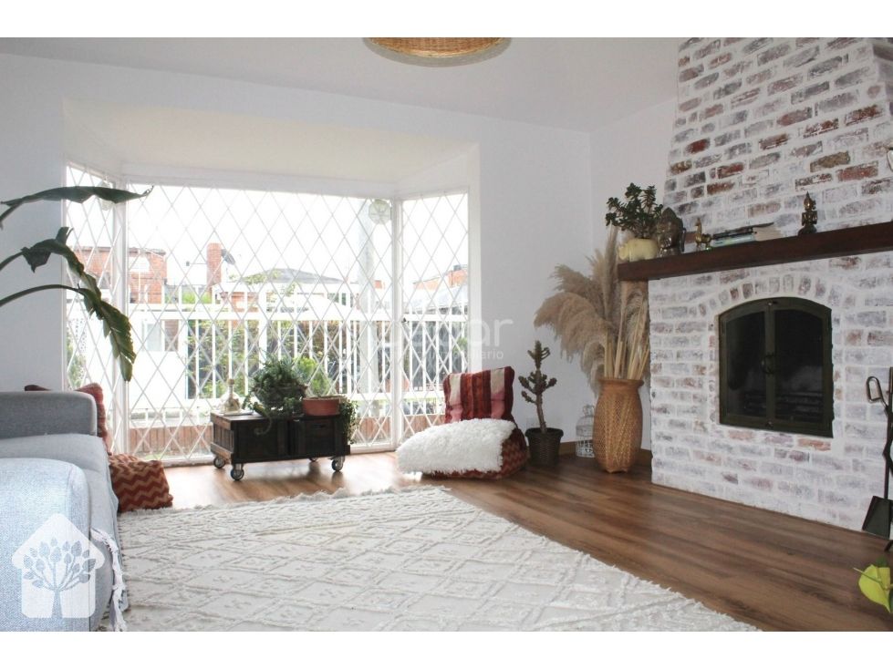 Casa en arriendo Cundinamarca Bogotá El Batan 250 m2 Habitaciones 3 Baños 4 Garajes 2 Precio $6000000