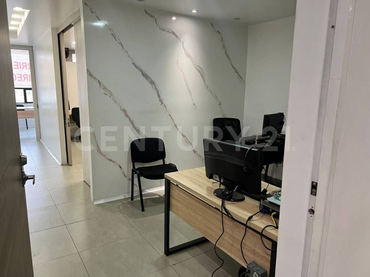 Oficina en arriendo Cundinamarca Bogotá La Felicidad 42 m2 Habitaciones 0 Baños 0 Garajes 1 Precio $3270000