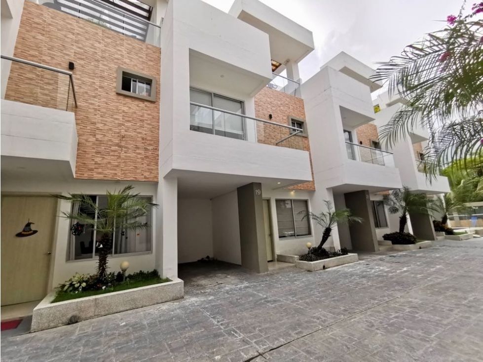 Casa en arriendo Atlántico Puerto Colombia Pradomar 132 m2 Habitaciones 3 Baños 3 Garajes 1 Precio $3500000