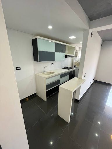 Apartamento en arriendo Antioquia Medellín Santa Rosa De Lima 70 m2 Habitaciones 3 Baños 2 Garajes 1 Precio $3000000