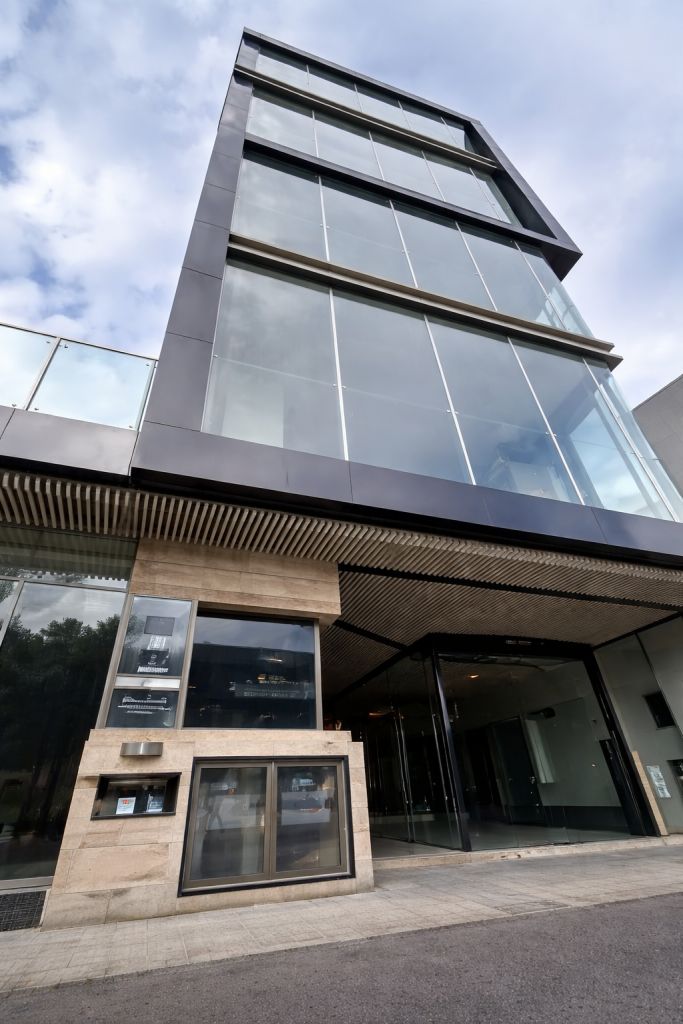Local en arriendo Cundinamarca Bogotá San Patricio 285 m2 Habitaciones 0 Baños 1 Garajes 2 Precio $28000000