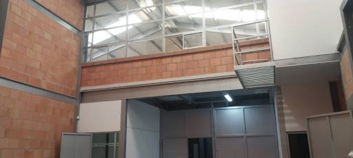 Bodega en venta Cundinamarca Bogotá Canódromo 420 m2 Habitaciones 0 Baños 5 Garajes 6 Precio $2600000000