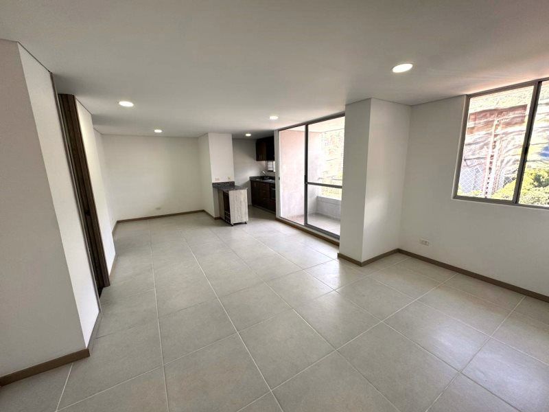 Apartamento en arriendo Antioquia Envigado Las Antillas 75 m2 Habitaciones 2 Baños 2 Garajes 1 Precio $3200000