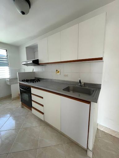 Apartamento en arriendo Antioquia Medellín Altamira 75 m2 Habitaciones 3 Baños 2 Garajes 1 Precio $2550000