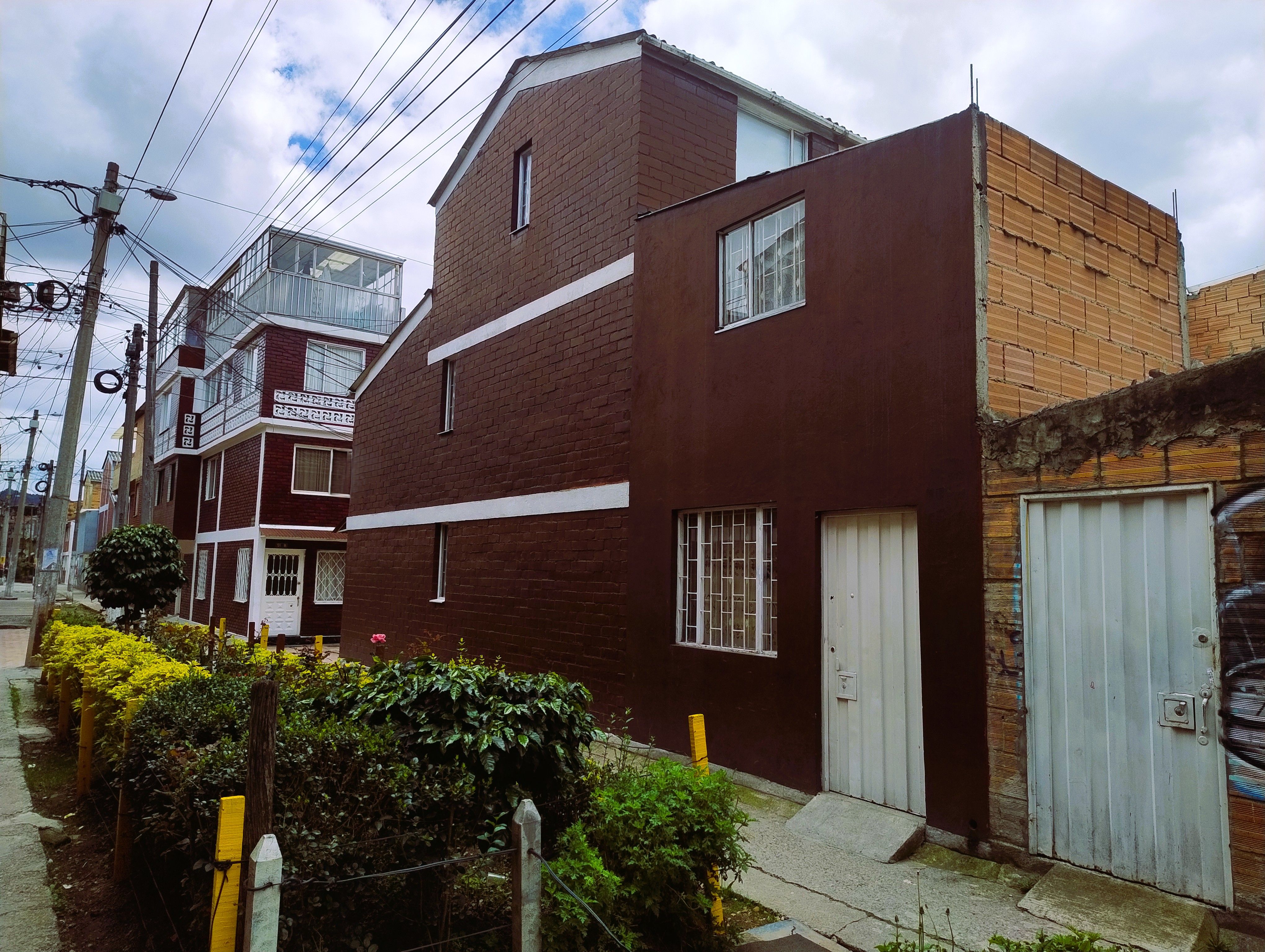 Casa en venta Cundinamarca Bogotá Aures Et Ii 85 m2 Habitaciones 3 Baños 2 Garajes 0 Precio $310000000