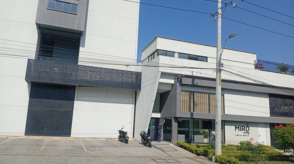 Apartaestudio en arriendo Valle Del Cauca Cali El Refugio 35 m2 Habitaciones 1 Baños 1 Garajes 1 Precio $1750000