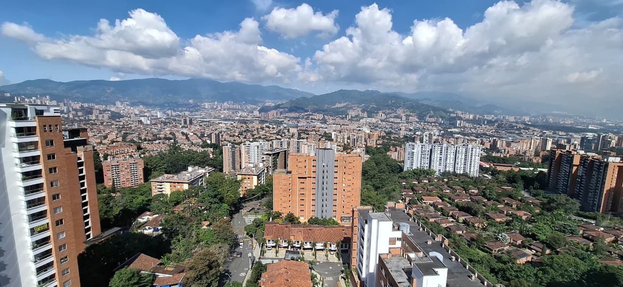 Apartamento en arriendo Antioquia Envigado El Esmeraldal 78 m2 Habitaciones 2 Baños 2 Garajes 2 Precio $5000000