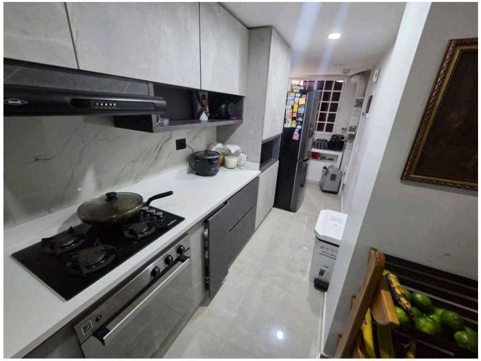 Casa en venta Antioquia Envigado Uribe Ángel 270 m2 Habitaciones 3 Baños 5 Garajes 2 Precio $1180000000