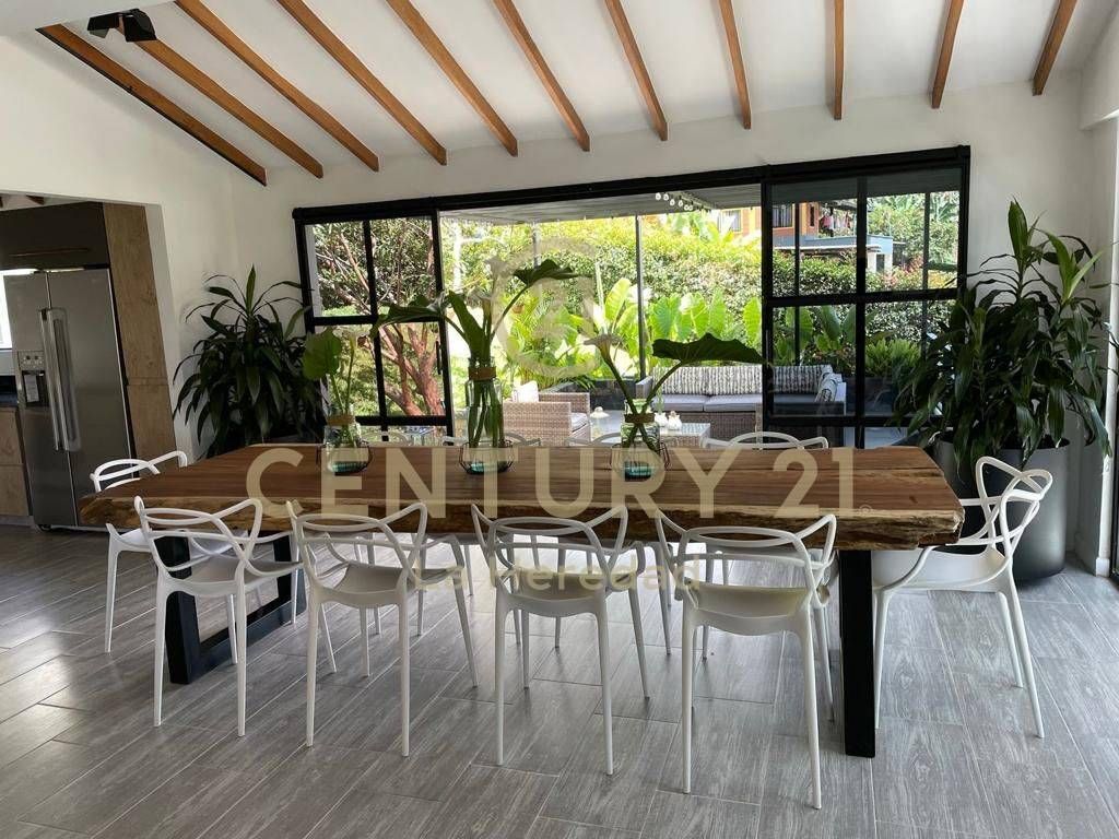 Finca en venta Antioquia Marinilla Vereda Pozo 348 m2 Habitaciones 4 Baños 3 Garajes 10 Precio $1200000000