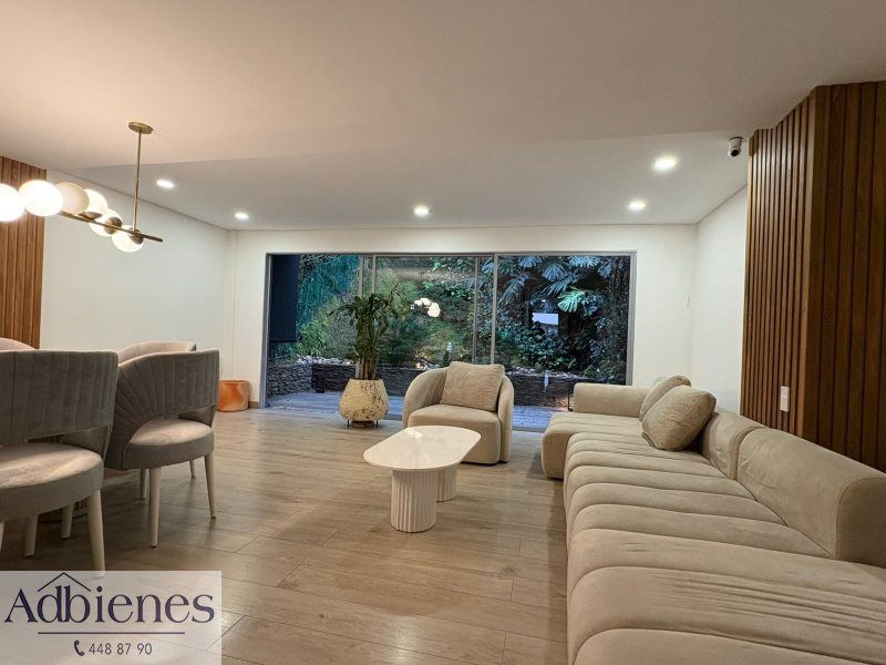 Casa en venta Antioquia Envigado Loma Del Atravesado 193 m2 Habitaciones 3 Baños 5 Garajes 2 Precio $1600000000