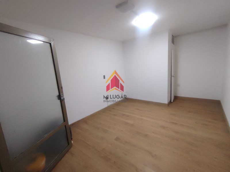 Oficina en arriendo Antioquia Envigado Zona Centro 15 m2 Habitaciones 0 Baños 1 Garajes 0 Precio $1300000