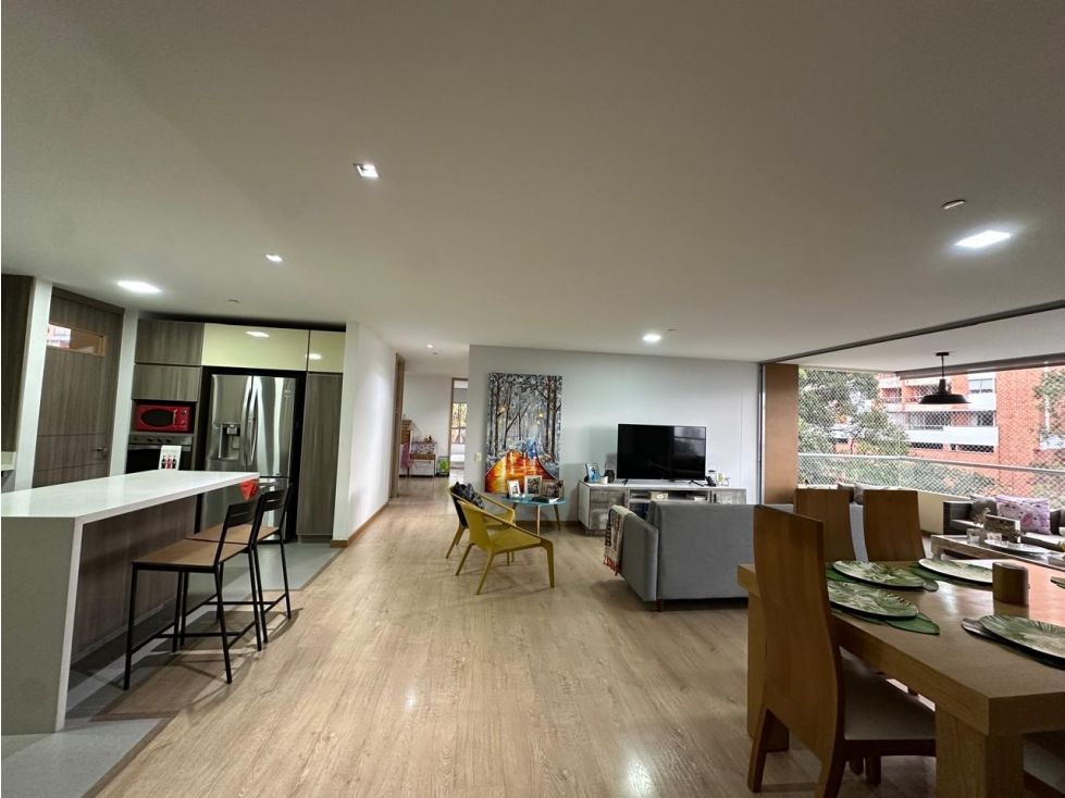 Apartamento en arriendo Antioquia Envigado Areka 117 m2 Habitaciones 3 Baños 3 Garajes 2 Precio $7400000