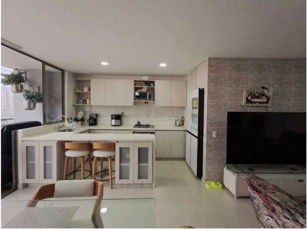 Apartamento en venta Antioquia Envigado La Paz 82 m2 Habitaciones 3 Baños 2 Garajes 1 Precio $650000000