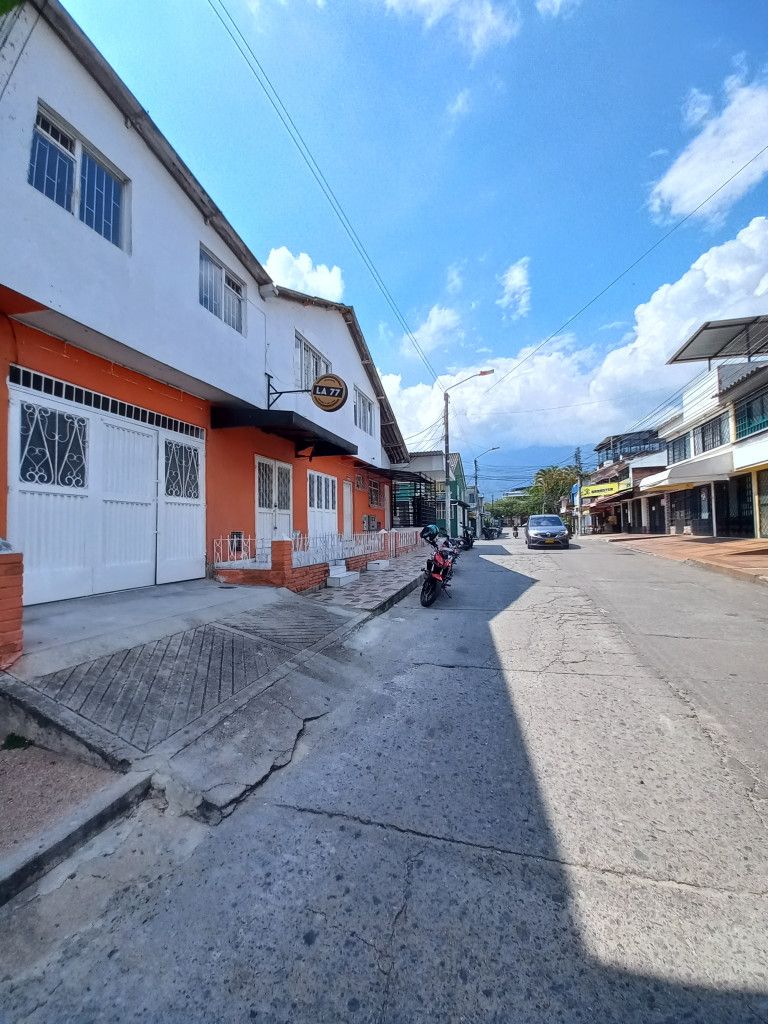 Local en arriendo Tolima Ibagué Br Jordan Et Ii 20 m2 Habitaciones 0 Baños 1 Garajes 0 Precio $1000000