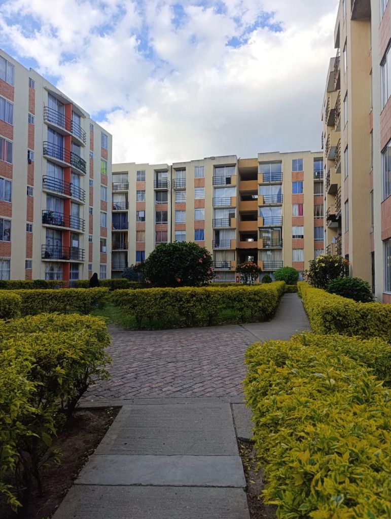 Apartamento en venta Cundinamarca Soacha Ciudad De Quito 0 m2 Habitaciones 2 Baños 1 Garajes 0 Precio $165000000