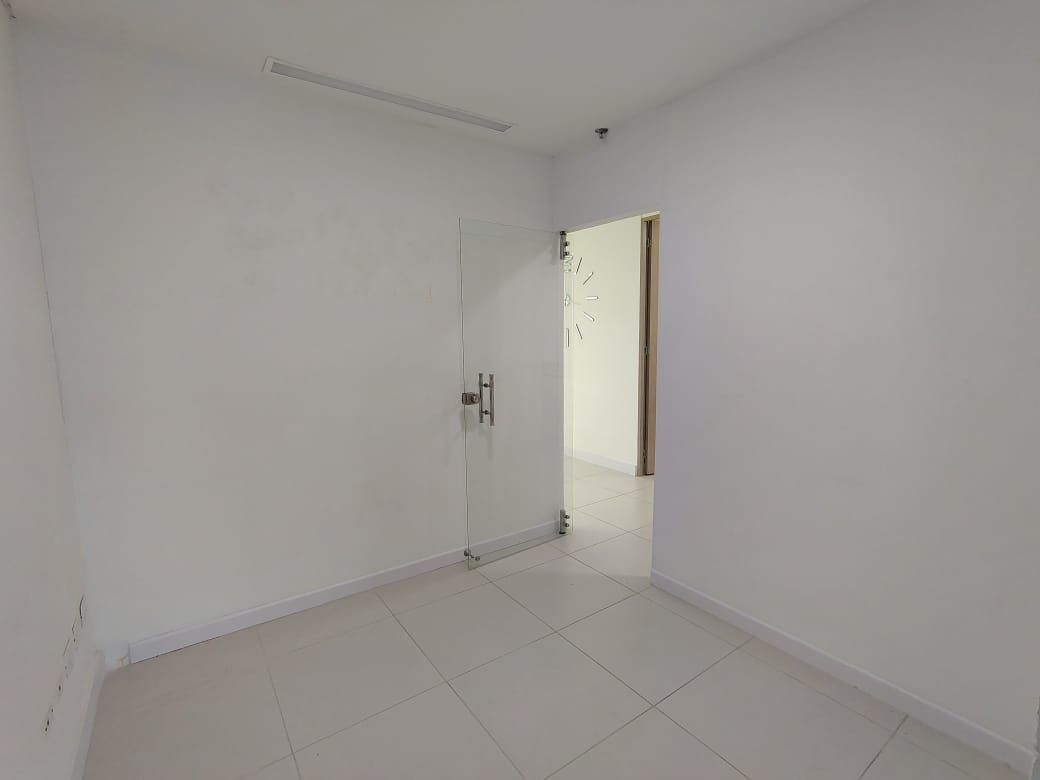 Oficina en arriendo Antioquia Sabaneta Restrepo Naranjo 40 m2 Habitaciones 0 Baños 1 Garajes 0 Precio $3400000