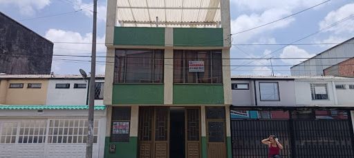 Casa en arriendo Cundinamarca Bogotá Villas Del Madrigal 100 m2 Habitaciones 3 Baños 2 Garajes 1 Precio $2200000