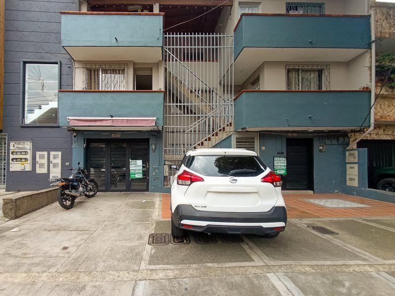 Local en arriendo Antioquia Medellín El Nogal- Los Almendros 25 m2 Habitaciones 0 Baños 1 Garajes 0 Precio $2100000