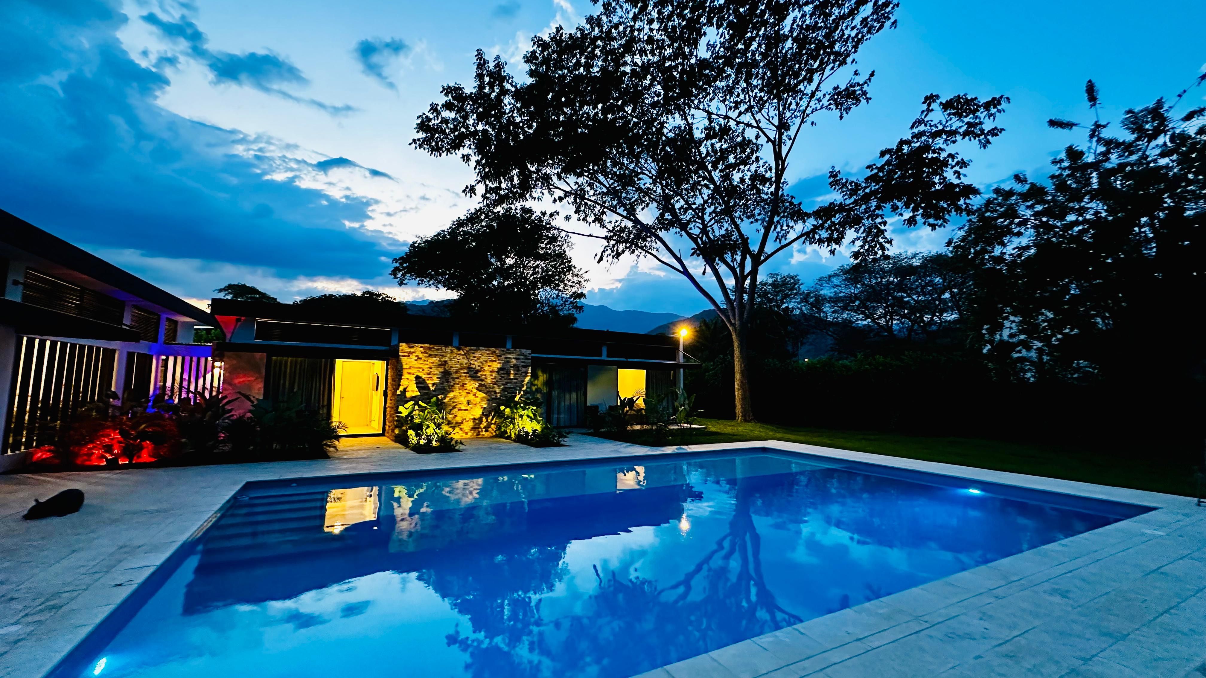 Finca en venta Antioquia Santafé De Antioquia Corregimiento Tonusco 2000 m2 Habitaciones 4 Baños 5 Garajes 6 Precio $1800000000