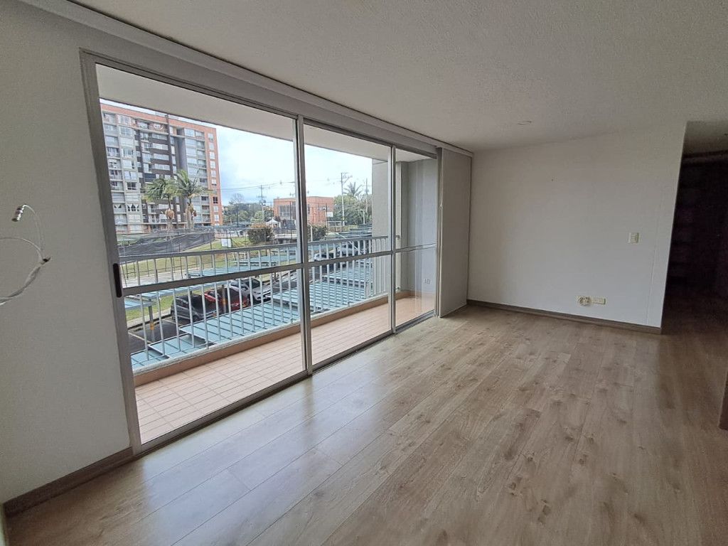 Apartamento en arriendo Antioquia Rionegro Centro 80 m2 Habitaciones 3 Baños 3 Garajes 1 Precio $2700000