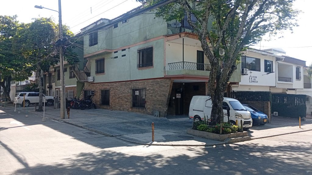 Oficina en arriendo Valle Del Cauca Cali San Fernando Viejo 90 m2 Habitaciones 0 Baños 3 Garajes 9 Precio $3500000
