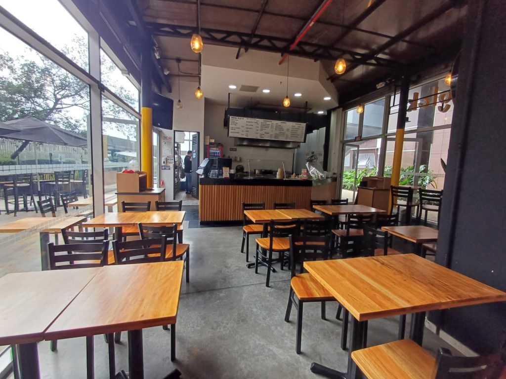 Local en venta Cundinamarca Bogotá Ub Hacienda Cordoba Niza 71 m2 Habitaciones 0 Baños 0 Garajes 0 Precio $1100000000