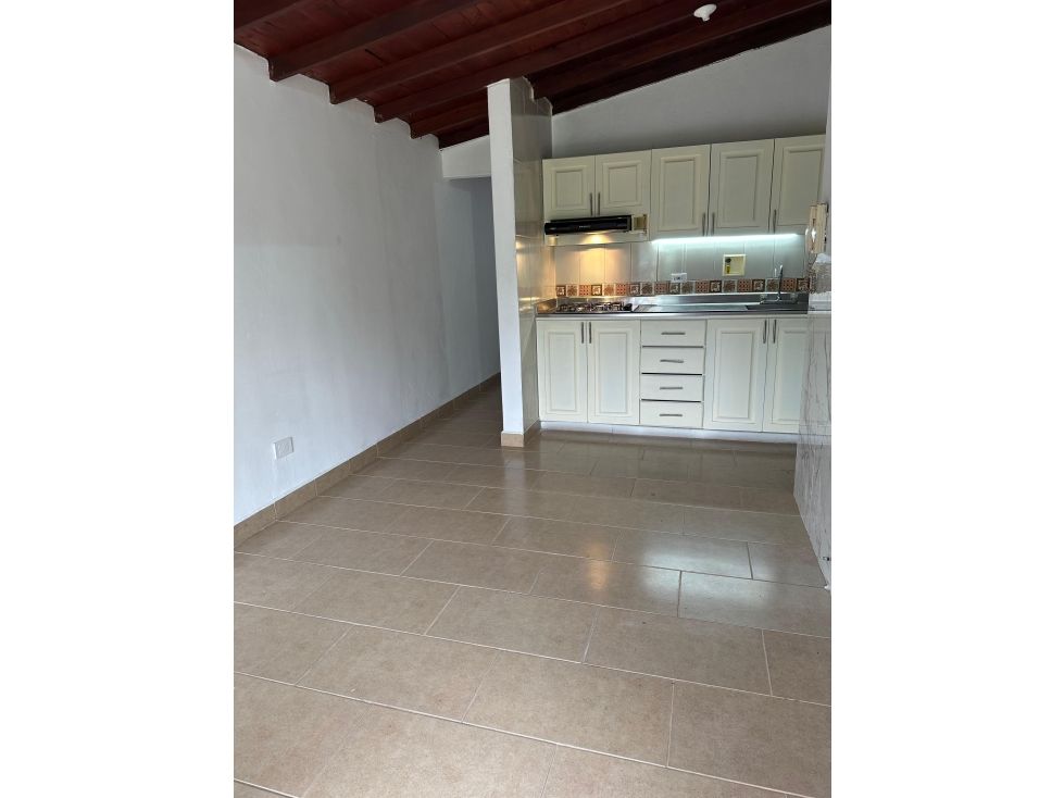 Casa en venta Antioquia Itagüí Itagüí 54 m2 Habitaciones 3 Baños 2 Garajes 0 Precio $229000000