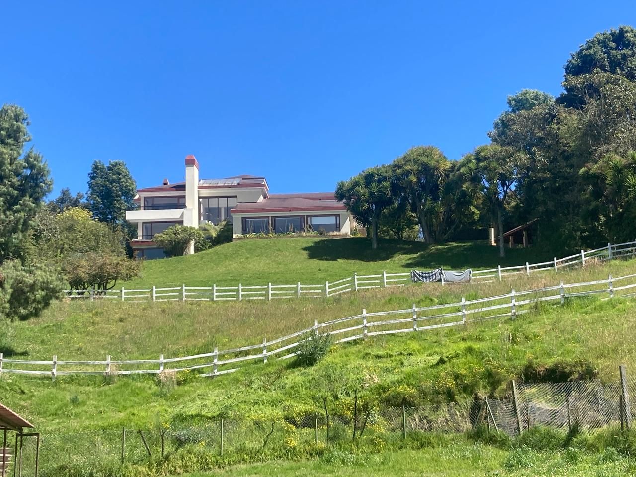 Casa Campestre en venta Cundinamarca Chía Urbanizacion Nuevo Milenio 450 m2 Habitaciones 5 Baños 5 Garajes 5 Precio $3500000000