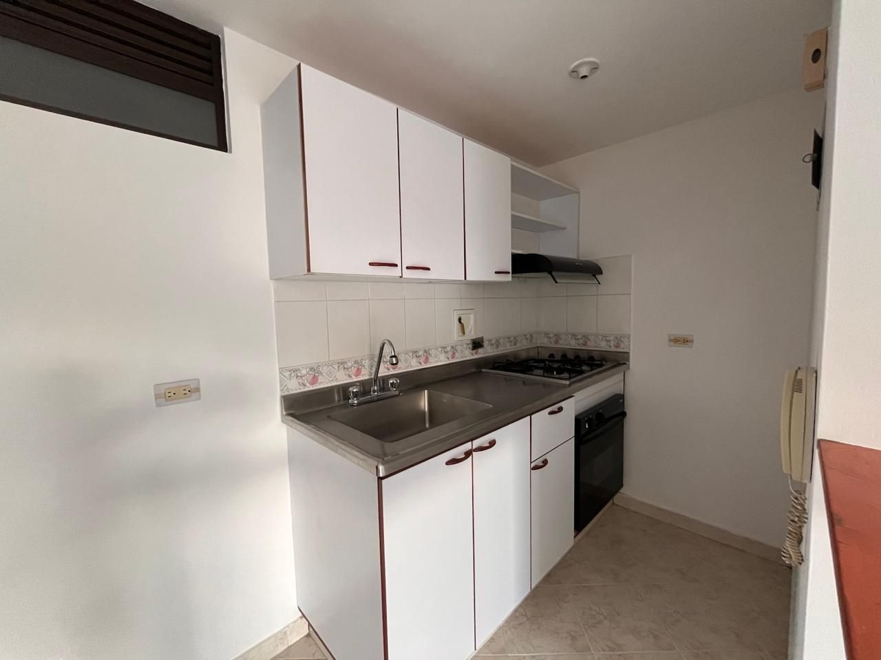 Apartaestudio en arriendo Antioquia Medellín Granada 40 m2 Habitaciones 1 Baños 1 Garajes 1 Precio $1900000