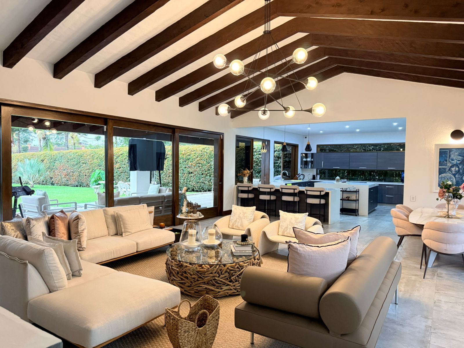 Casa en arriendo Antioquia Rionegro La Florida 520 m2 Habitaciones 4 Baños 5 Garajes 6 Precio $25500000