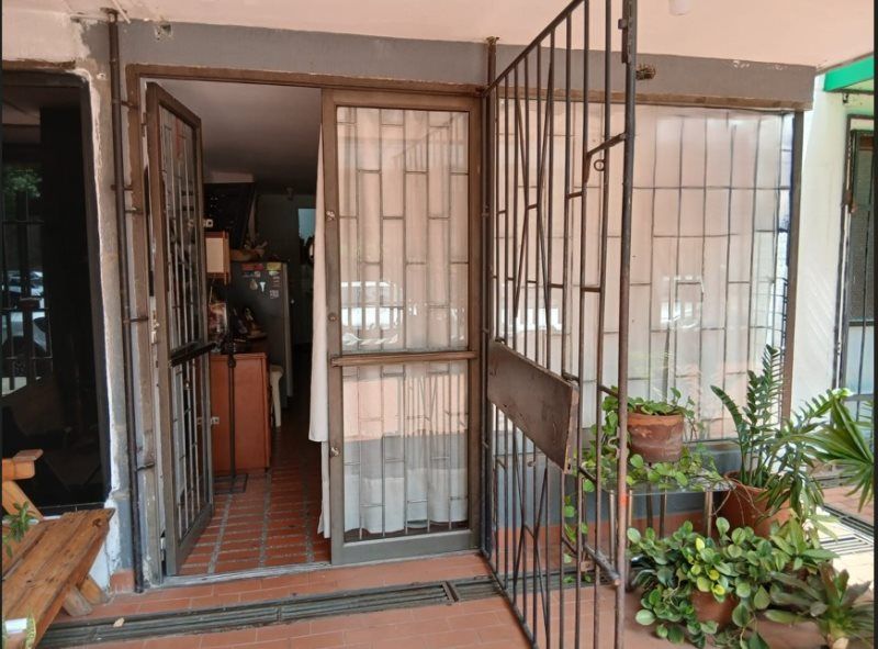 Local en venta Antioquia Medellín Santa Teresita 33 m2 Habitaciones 0 Baños 1 Garajes 0 Precio $280000000