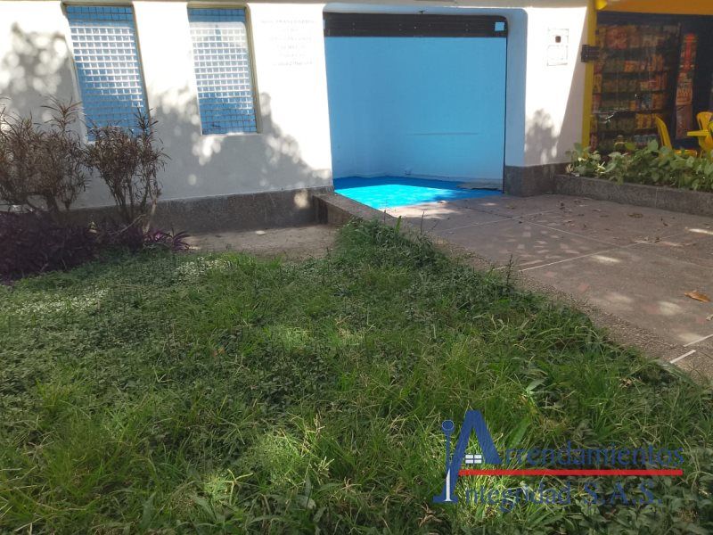 Local en arriendo Antioquia Medellín Santa Rosa De Lima 30 m2 Habitaciones 0 Baños 1 Garajes 0 Precio $1700000